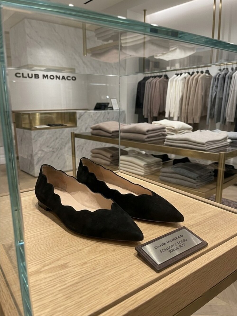 Club Monaco Black Scalloped-Edge Suede Pointed Flats 🖤